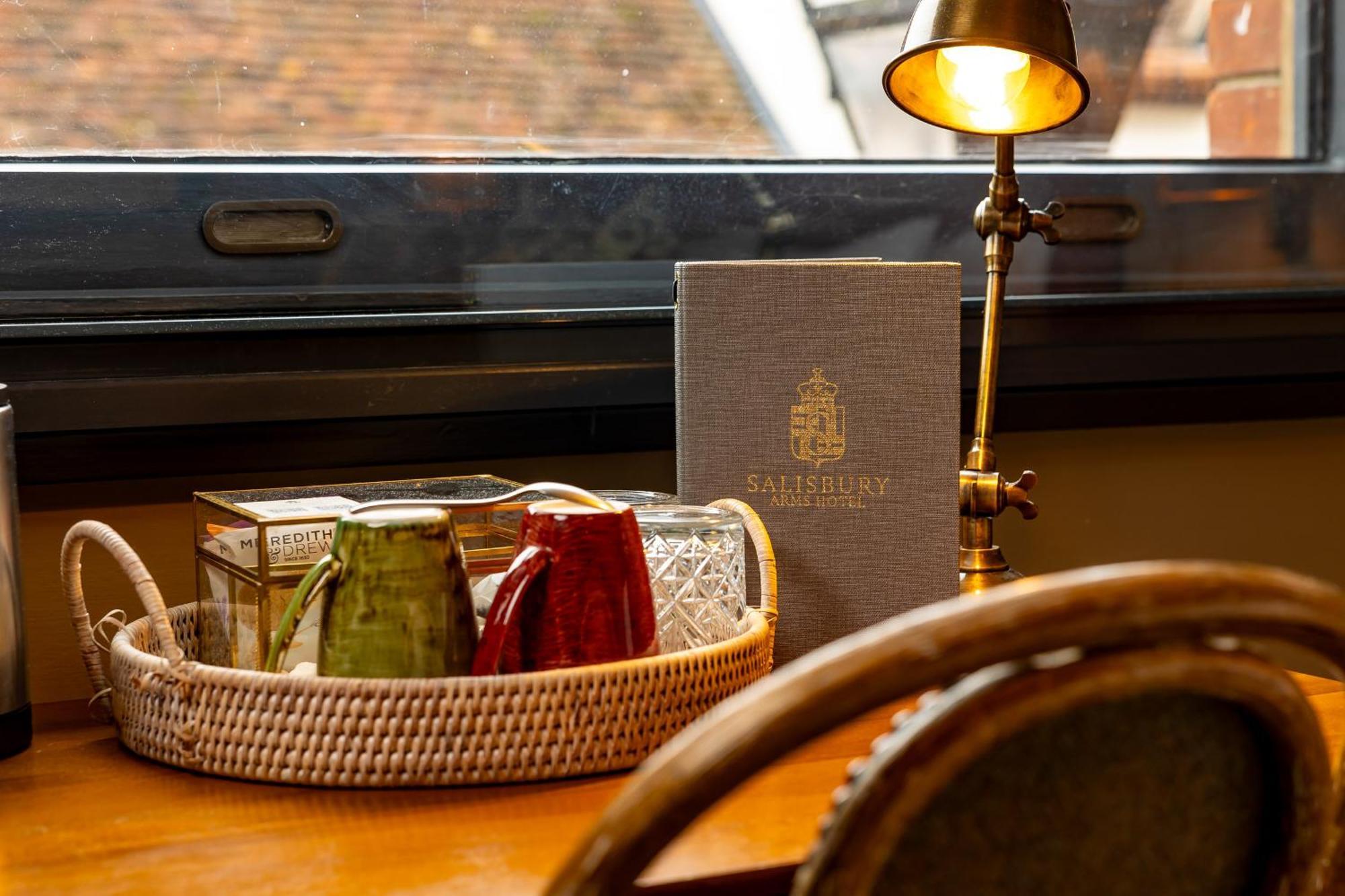 Salisbury Arms Hotel هيرتفورد المظهر الخارجي الصورة